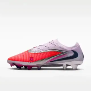Soccer cleats